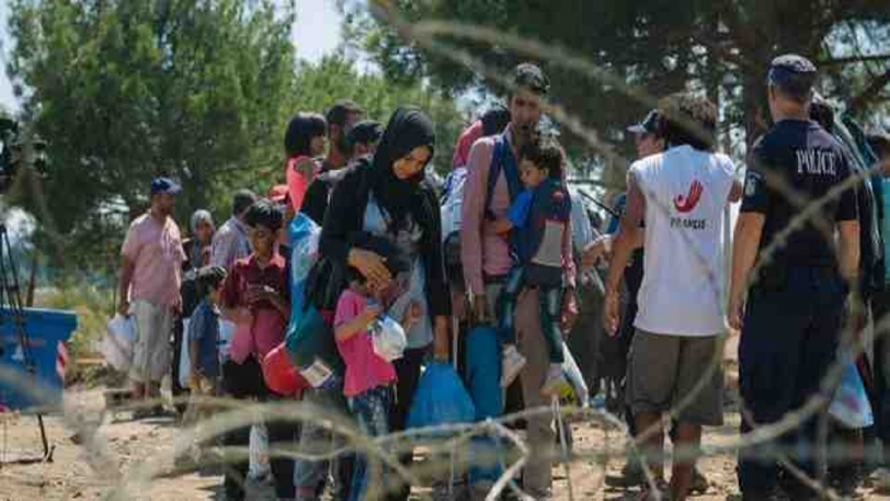المفوضية الأوروبية : الأسيجة لن تحل أزمة اللاجئين