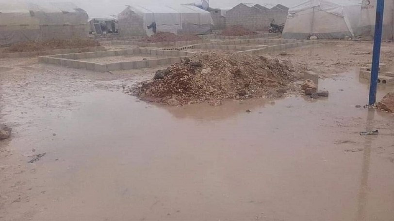 بالصور.. أوضاع كارثية بمخيم البل شمال سوريا