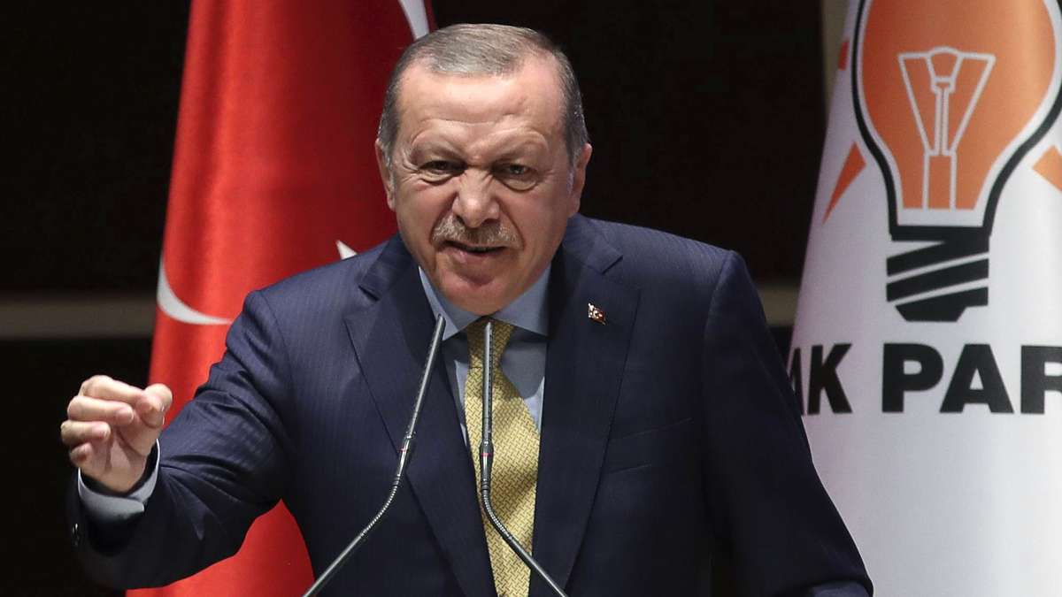إردوغان يناقش عملية عسكرية جديدة في سوريا مع بوتين