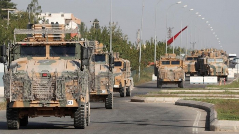 بعد تطويق النظام لنقاط المراقبة.. تركيا ترسل تعزيزات ضخمة إلى إدلب
