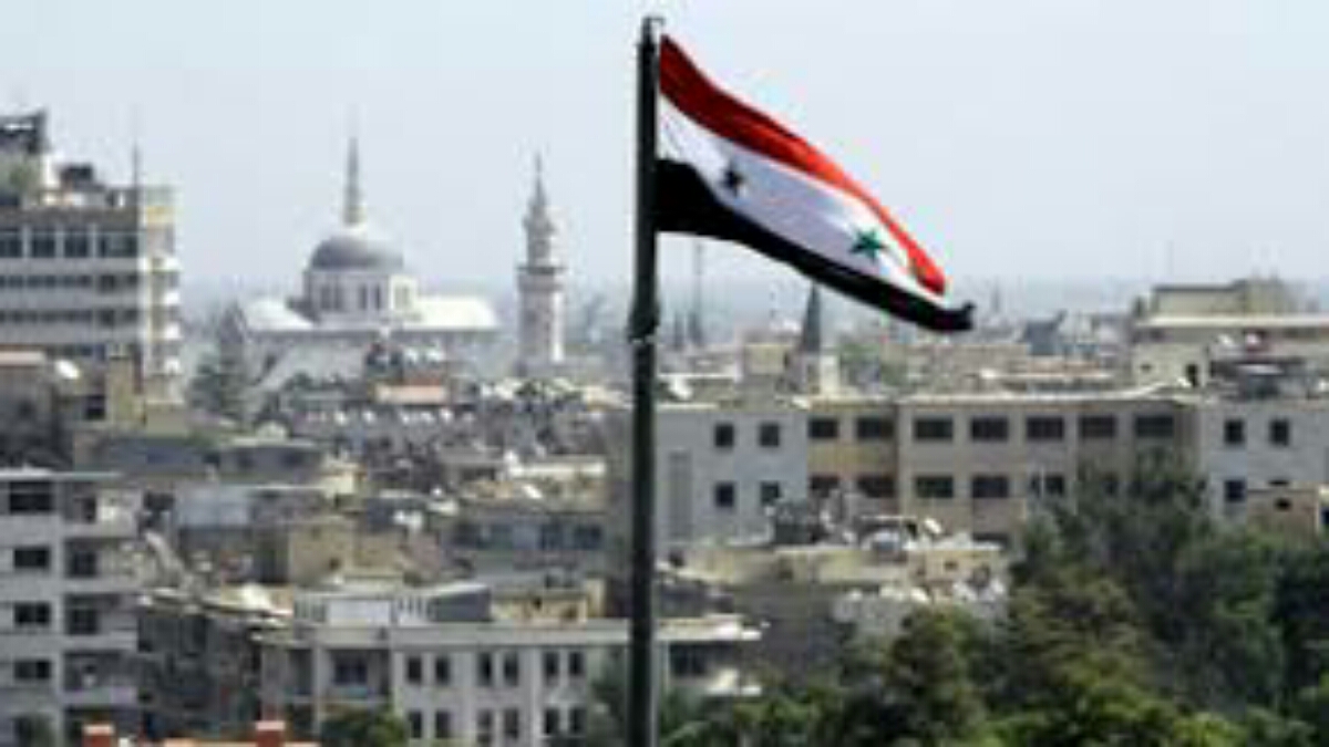 هذه الدولة العربية (الخليجية) نحو فتح سفارتها في دمشق وإعادة العلاقات مع النظام