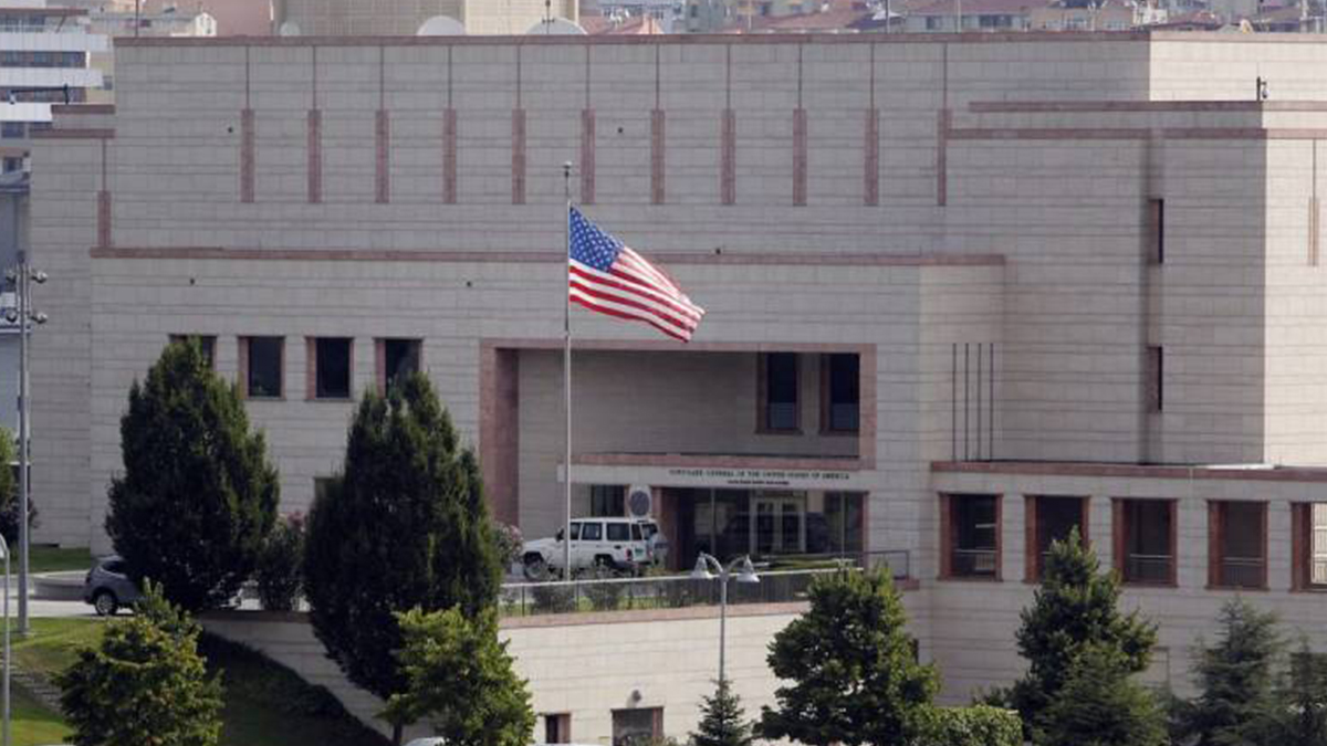إيران: 100 ألف دولار لمن يفجر السفارة الأمريكية في القدس