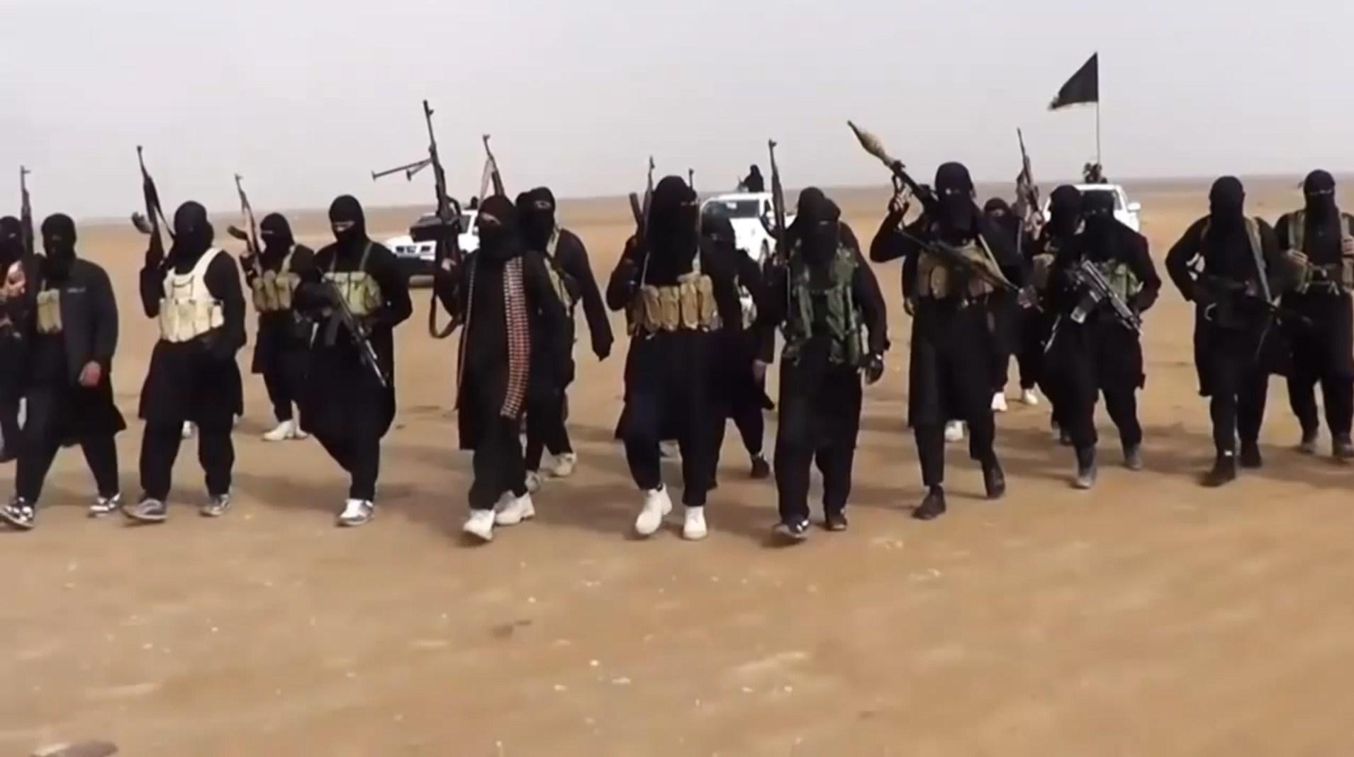 مقاتلو داعش يتسلّلون إلى البوكمال