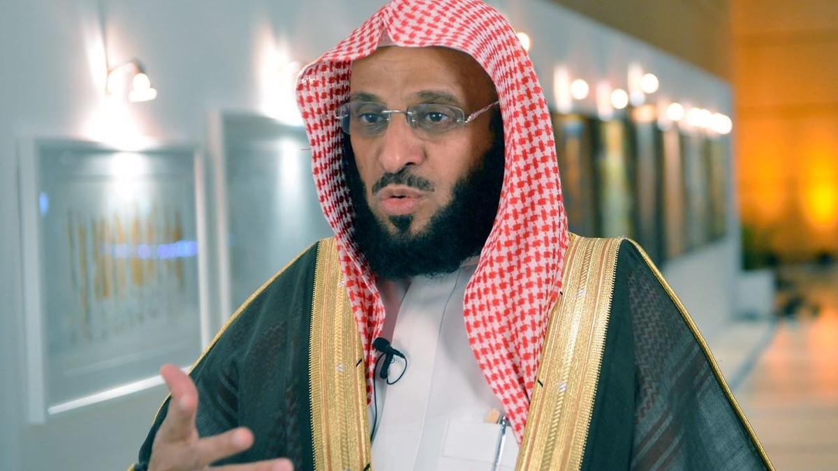 تفاصيل "مراجعات القرني".. داعية سعودي يعتذر عن أفكاره
