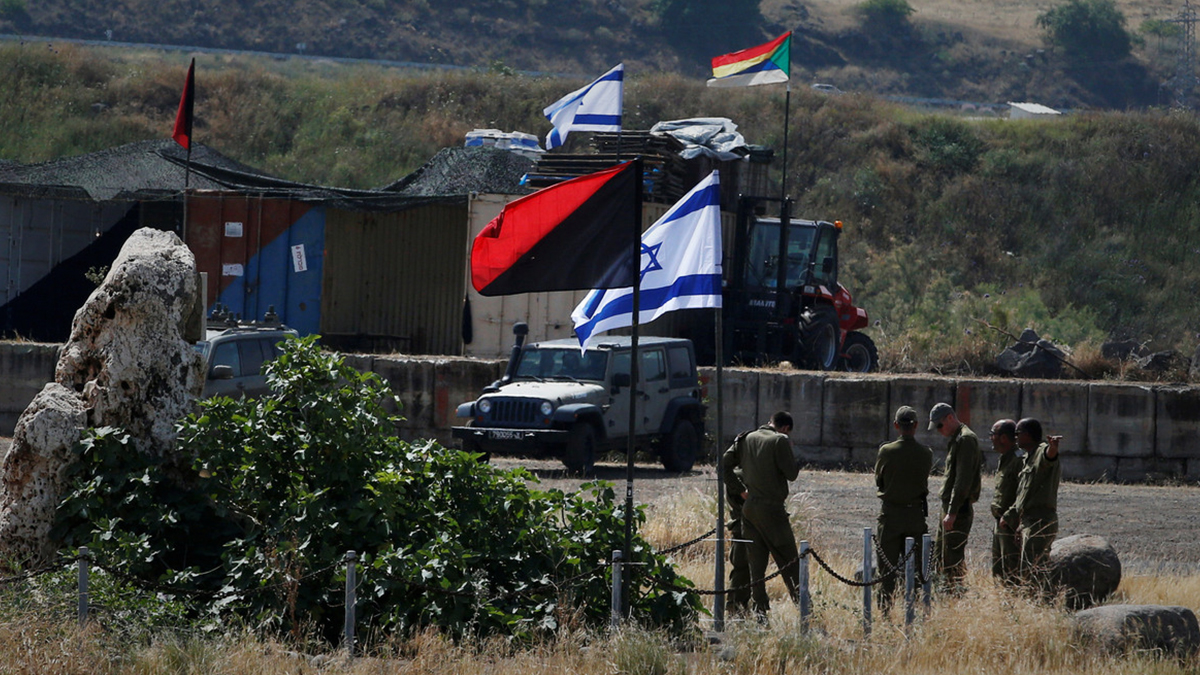 إسرائيل لا تقبل بأي وجود على حدودها إلا لقوات النظام