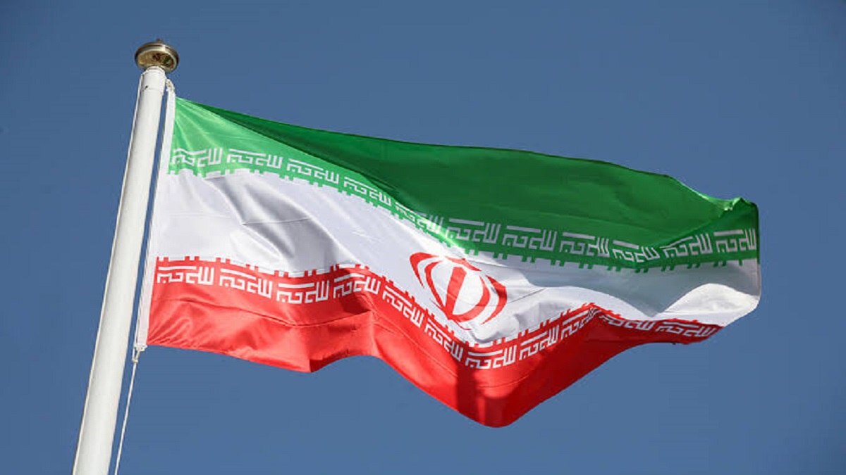 سياسي عراقي: الرد الإيراني "تمثيلية" هذه أهدافها