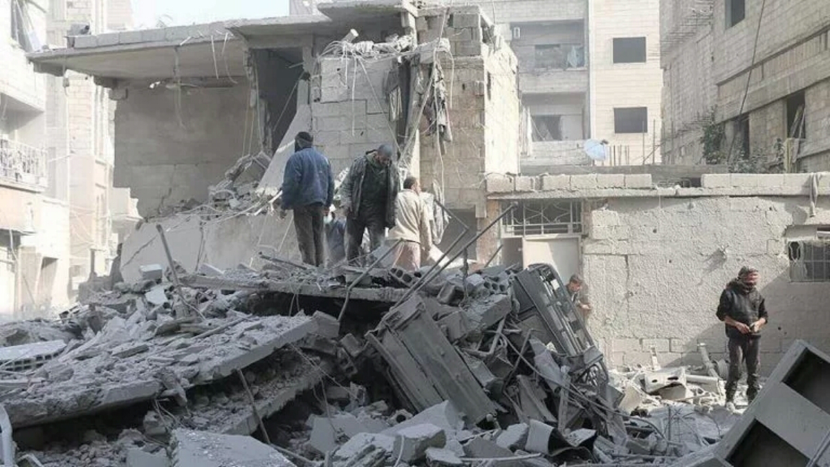 مقتل المئات من المدنيين في إدلب وحماة