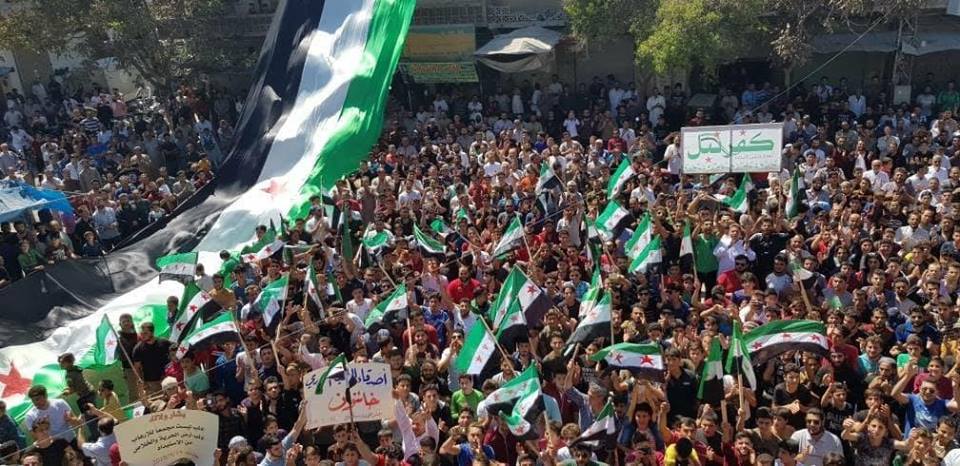 مظاهرات إدلب بعيون نشطاء الثورة