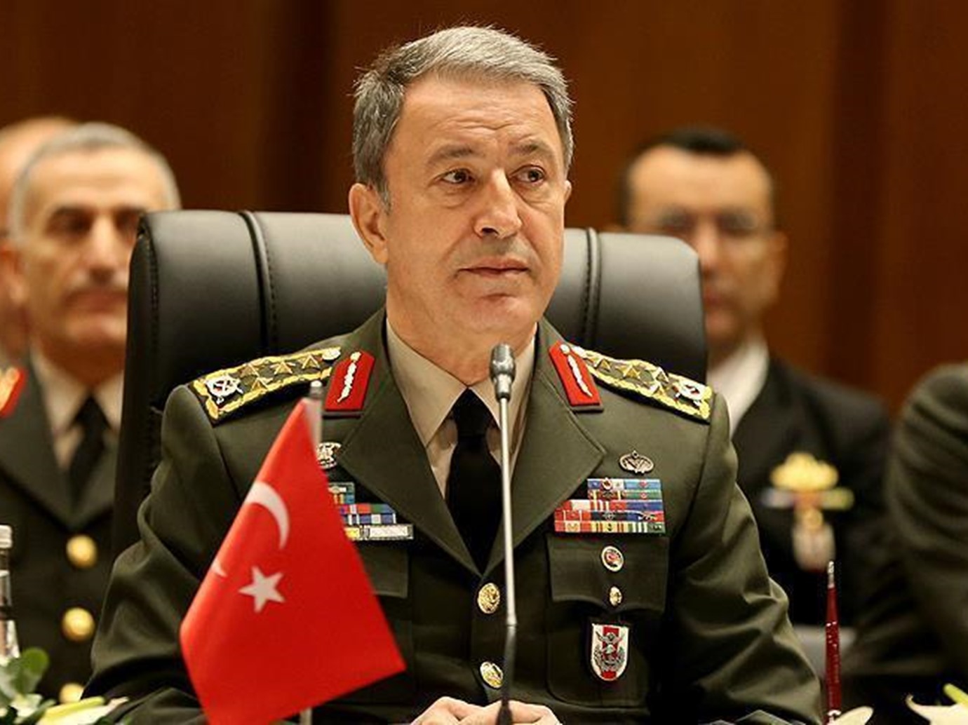 وزير الدفاع التركي يوضح أهداف بلاده بخصوص منبج وشرق الفرات