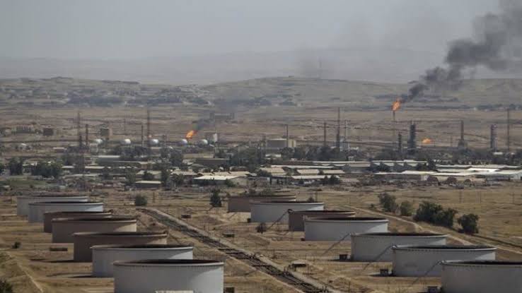 قوات روسية تطرد عناصر النظام من أهم آبار النفط في دير الزور