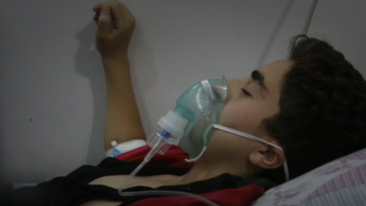مجزرة مروّعة بالغازات السامة يرتكبها النظام  في ريف ادلب